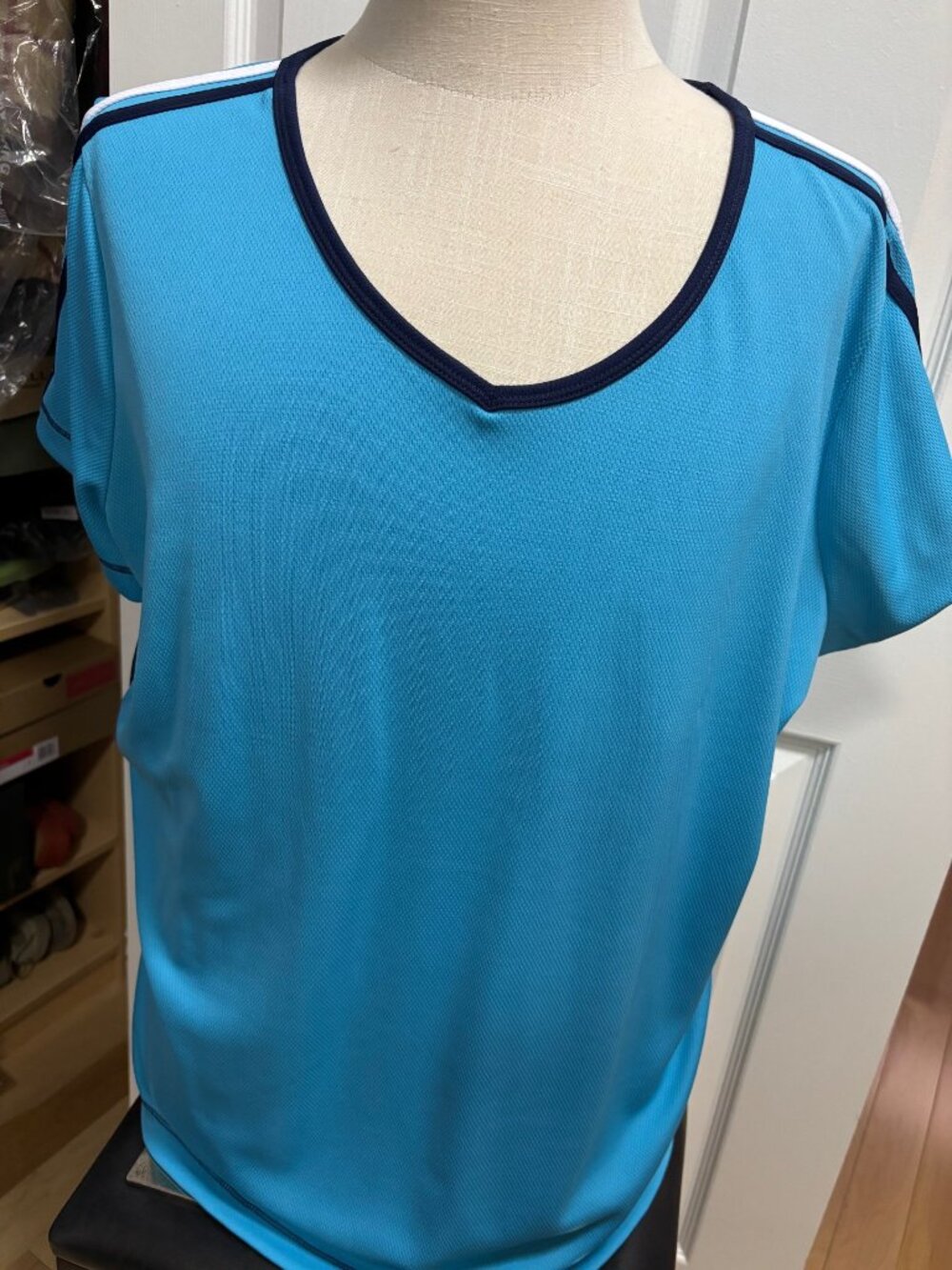 Shortsleeve, vneck turquoise quick dry sport shirt